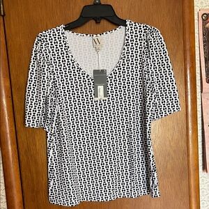 Worthington Black and White Patterned Blouse